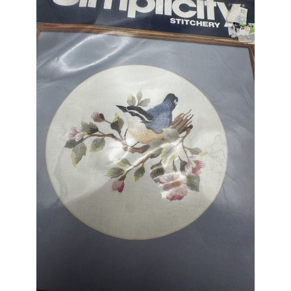 Simplicity Stitchery Kit Nuthatch Bird Embroidery Craft Framed Unopened - Picture 2 of 6